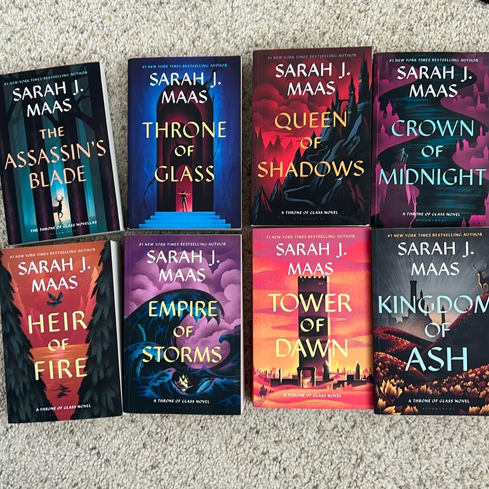 Throne of glass complete book series by Sarah J Maas